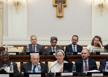 El Vaticano exige un nuevo modelo financiero global centrado en las personas