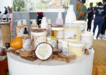 Más de 29 mil estudiantes escuelas laborales brillan en Expo Feria 2025 