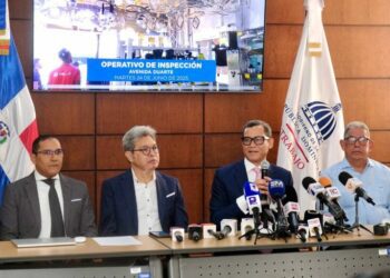 Detectan trece empresas violando normas laborales en avenida Duarte