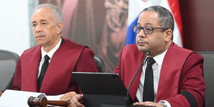 Tribunal Constitucional deja en fallo diez acciones de inconstitucionalidad