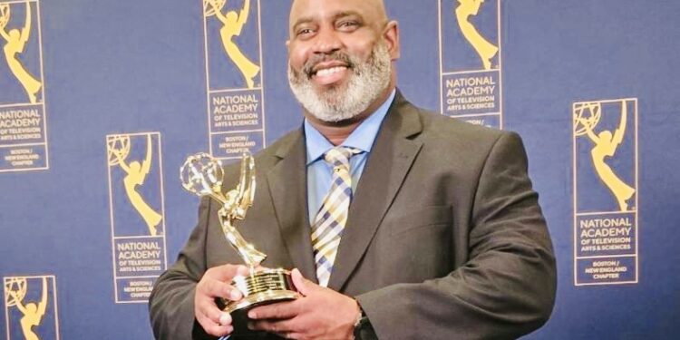 Omar Guzmán gana su primer Emmy con especial de Al Horford