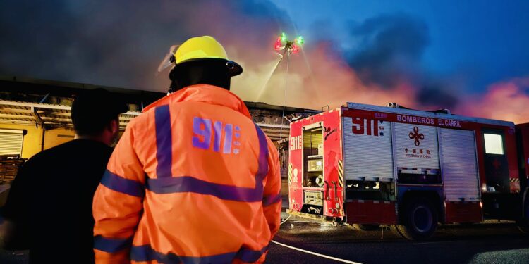 Incendio en el MERCA SD: Sistema 911 coordina respuesta