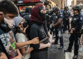 Protestas contra redadas migratorias de Trump llegan a Nueva York
