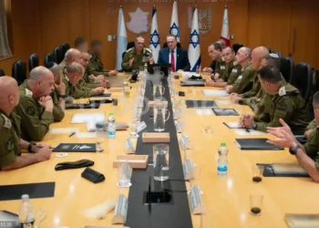 En pie de guerra: Israel lanza ofensiva contra Irán en operación sorpresa