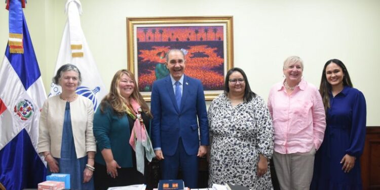 TESOL evalúa programa de inglés por inmersión del MESCyT