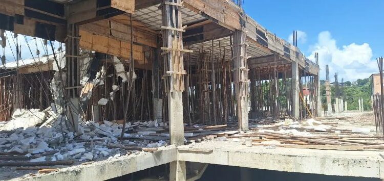 Colapso estructura de plaza comercial en Santiago revive caso del Jet Set