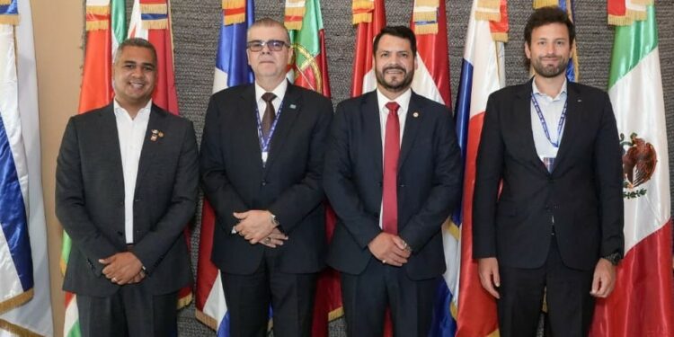 Más de 19 países buscan en RD integración logística postal y aduanera