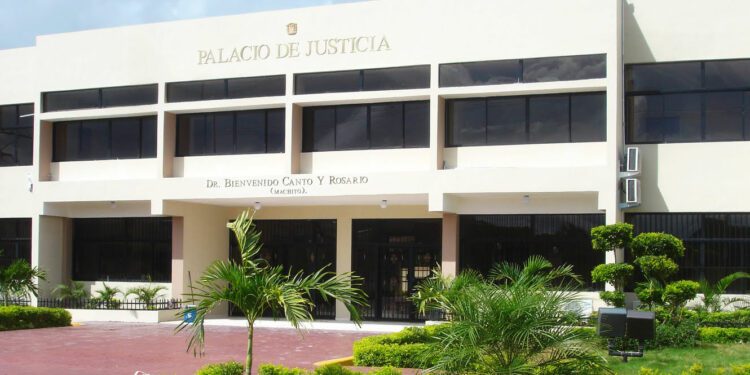 Red criminal con fachada policial enfrenta la justicia en Hato Mayor