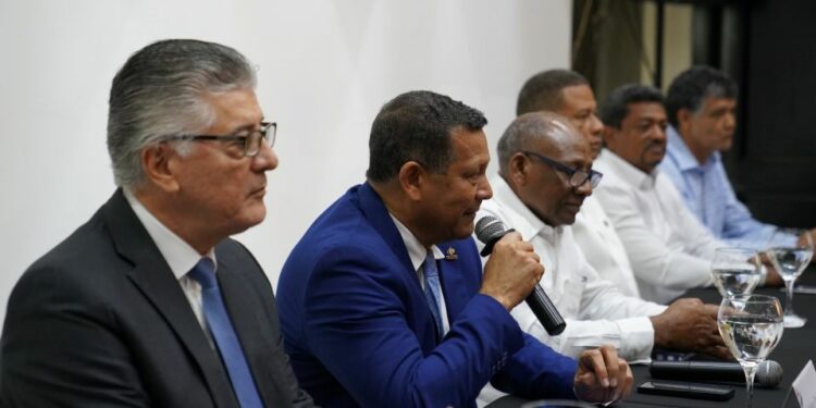 Buscan reinsertar privados de libertad en el servicio comunitario municipal