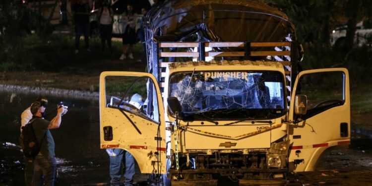 Violencia en Colombia y Ecuador enciende las alarmas de seguridad: once muertos