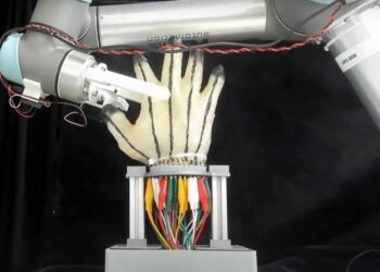 Revolución sensorial: nace la piel robótica inteligente sensible al calor y dolor