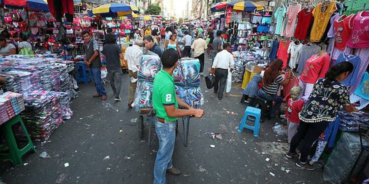 Sipen y BM estudian impacto informalidad laboral en pensiones