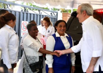 Agua potable y asistencia social marcan jornada presidencial en Guerra