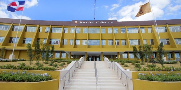 JCE redefine financiamiento y orden en boletas para elecciones 2028