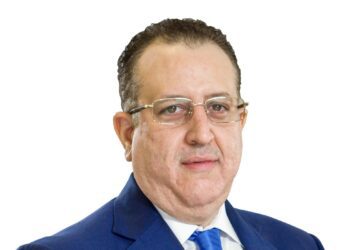 Magín J. Díaz asume como nuevo Ministro de Hacienda