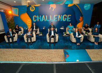 Jóvenes universitarios apuestan por un futuro digital responsable