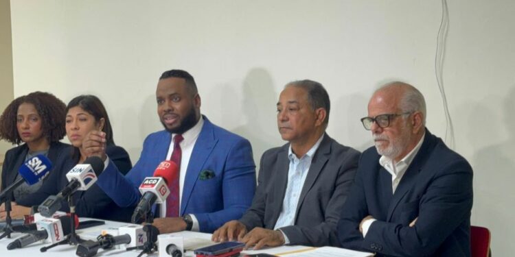 Comunicadores exigen castigo a extorsionadores disfrazados de periodista