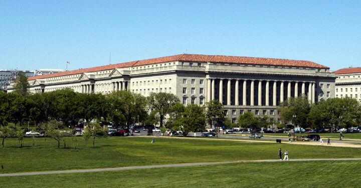 Vietnam supera a China como mayor déficit comercial de EE.UU