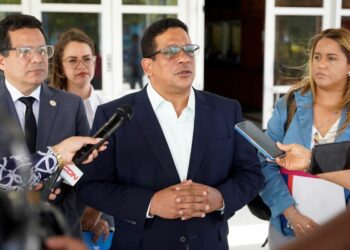 Más de 200 contratos escolares de Inabie bajo la lupa judicial