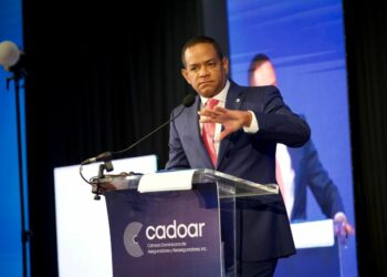  Superintendente de seguros critica demoras que afectan la confianza en el sector