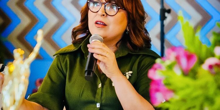 Jatnna Tavárez y Laura Guzmán conducirán “Mujeres que Inspiran”