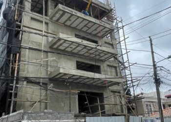 Denuncian constructora ignora orden judicial y continúa obra pese a riesgo en El Millón