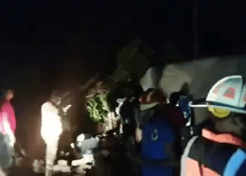 Tragedia en Jamao: 4 muertos y decenas de heridos tras vuelco de guagua