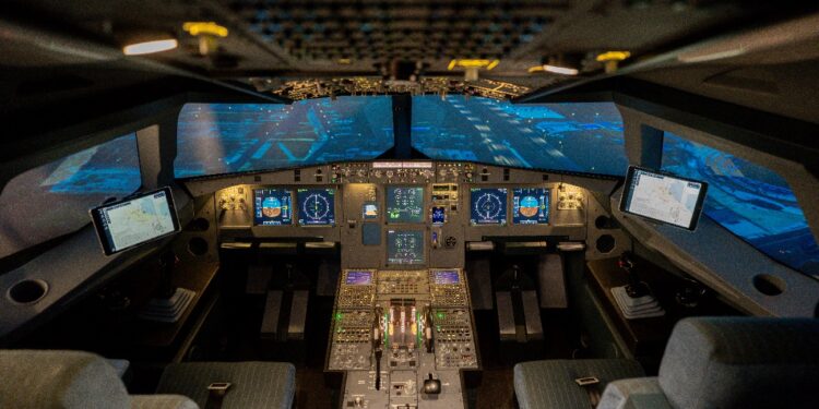 Argentina estrena simulador de Airbus A320 para pilotos