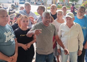 Vecinos de Matrisa exigen cierre de estación de combustible por contaminar pozos