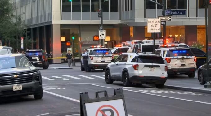 Tiroteo en Manhattan deja seis muertos, incluido un policía