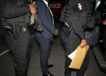 Extraditan a EE. UU. dominicano acusado de cuádruple crimen