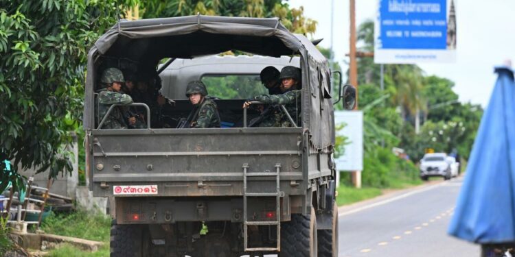 En pie de guerra: Tailandia lanza ataque aéreo sobre posiciones camboyanas