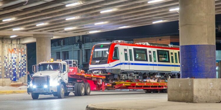 OPRET recibe dos nuevos trenes acoplables para operar con 6 vagones en el Metro