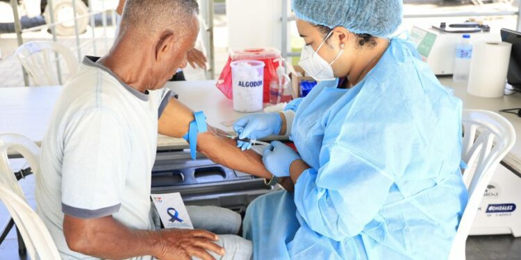 Gastos de los sistemas de salud crecen más rápido que el PIB