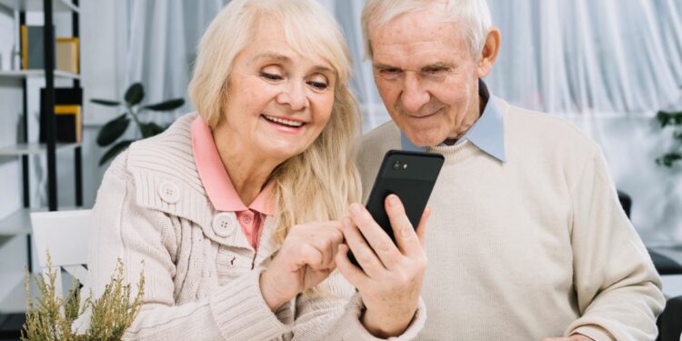 Los ciberdelincuentes apuntan a los adultos mayores con estafas sofisticadas