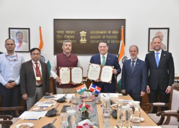 Aduanas de RD e India firman pacto para facilitar comercio bilateral
