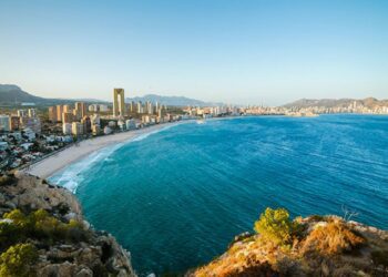 Los efectos de vivir cerca del mar, lagos y ríos sobre los años de vida