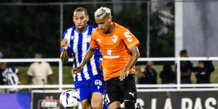 El fútbol dominicano se adueña del Caribe