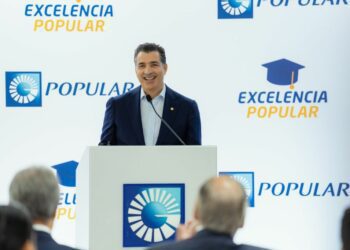 Banco Popular impulsa futuro con 32 becas universitarias