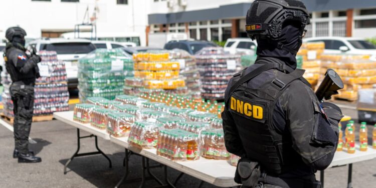 Récord en Caucedo: incautan 137 kilos de cocaína líquida