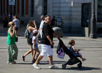 España bate de nuevo récord de población, impulsada por inmigración