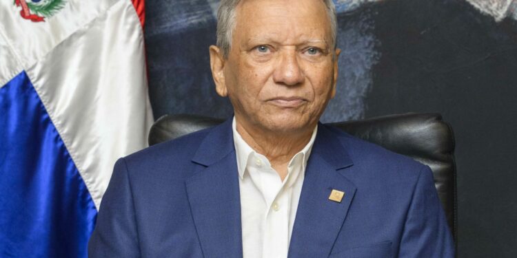 Leonardo Aguilera asume como presidente de Banreservas