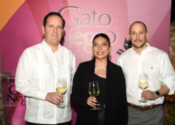 Gato Negro vuelve con nueva imagen y más sabor de la mano de Álvarez & Sánchez