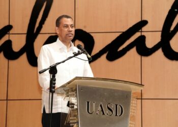 Indotel motiva a estudiantes a formarse en IA y ciencias de datos