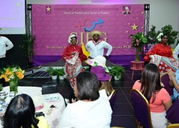 Un PLD en confraternidad: celebran “Mañana de Té”