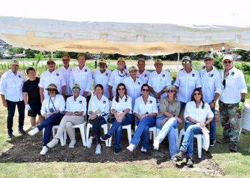 Loyola 79 siembra 5,500 árboles en Domingo Savio