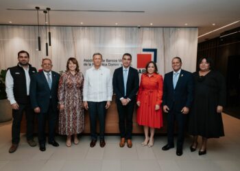 La digitalización y bancarización: claves para aprovechar la bonanza de las remesas