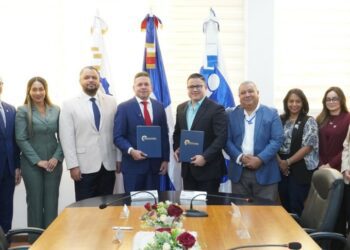 Instituciones acuerdan elevar la competitividad del sector manufacturero