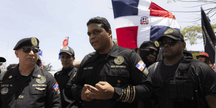 Uso de uniformes militares bajo la lupa del nuevo Código Penal