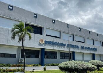 Migración aclara presencia de miembro del Consejo Presidencial de Haití en sus oficinas